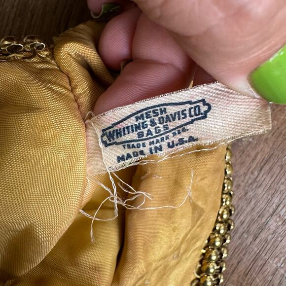 Vintage 40s Whiting & Davis Brass Metal Mesh Chainmail Clutch handbag purse - Picture 6 of 7